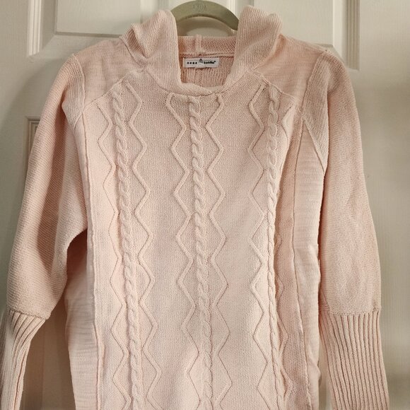 NEON BUDDHA CABLE-KNIT PINK SWEATER WITH HOOD - Picture 1 of 6
